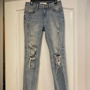 Women’s EUNIA Boutique Distressed Jeans Size 0 (Like New Condition)